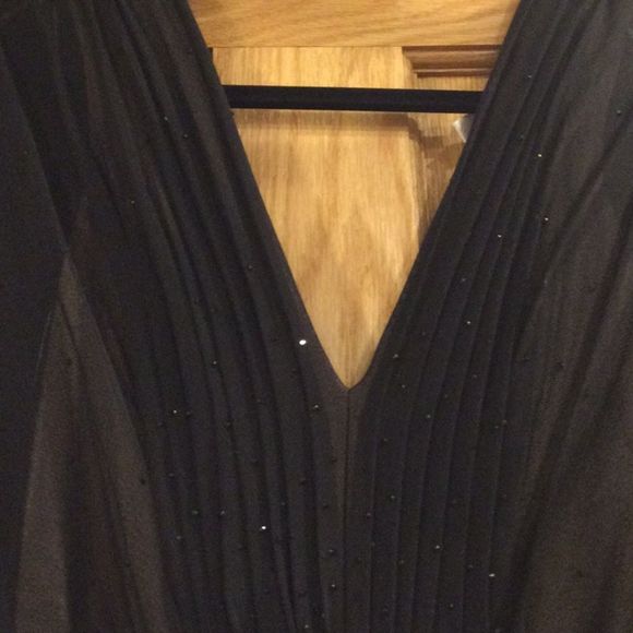 Tadashi Shoji Long Sleeve Ruched Gown - Picture 9 of 15